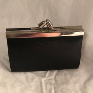 Aldo change purse black/pink